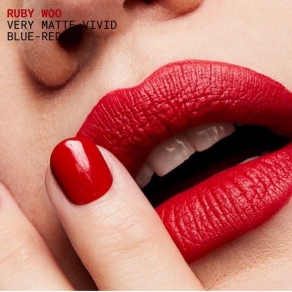 MAC Ruby Woo💋 - Picture 5 of 10